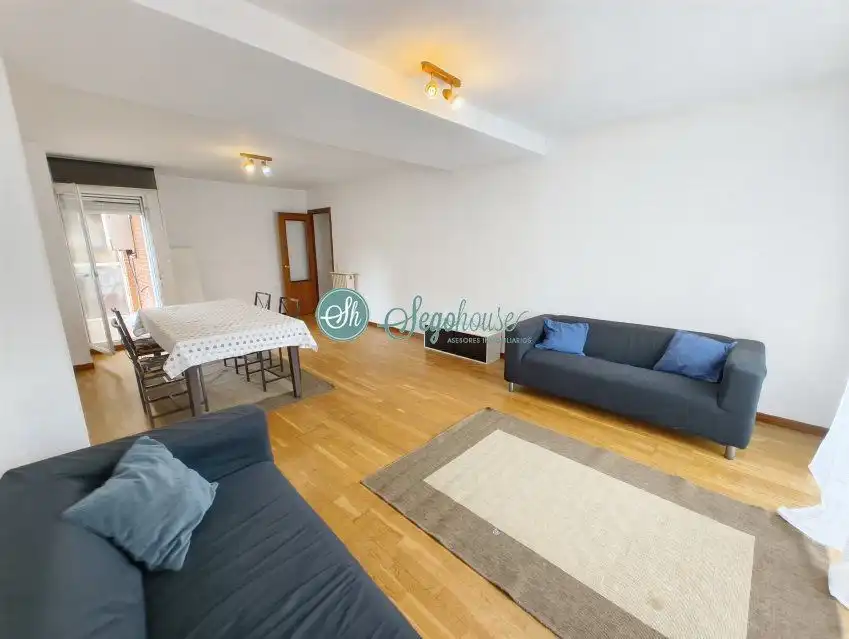Piso en venta en Segovia con Calefacción y Terraza