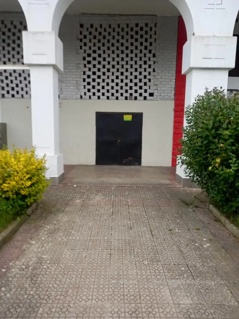 Local comercial en venta en Calle Padre Basabe, imagen 5