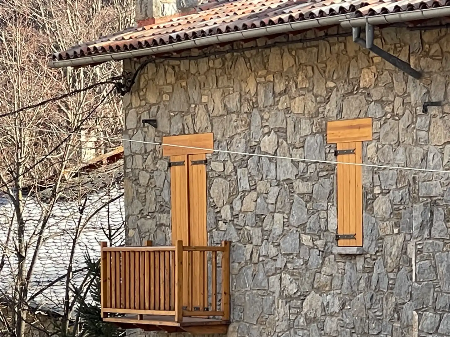 Vista exterior de Àtic en venda en Setcases amb Calefacció, Parquet i Traster