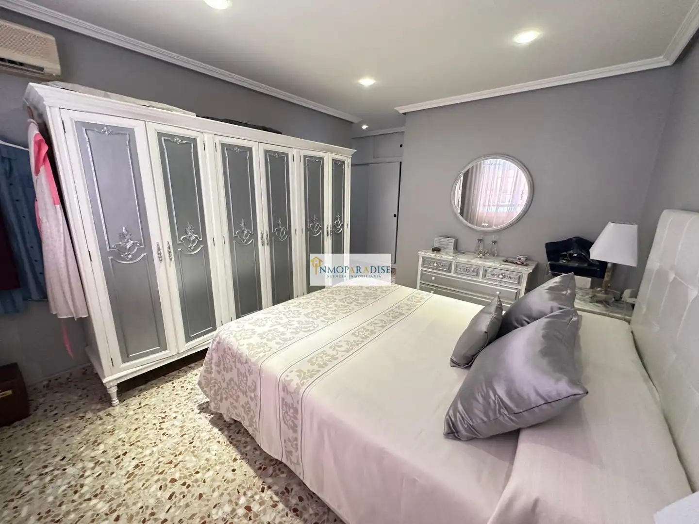 Ático en venta en Calle de Roselló, Altozano - Conde Lumiares
