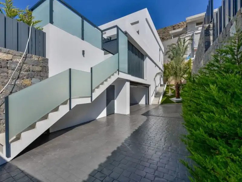 Villa mit Garten zum Verkauf in Calle Roma , 15, imagen 2