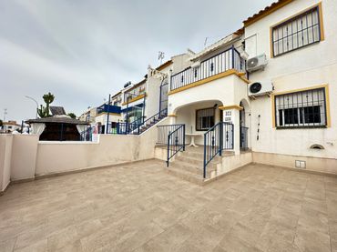 Mini appartamento con piscina in vendita a Orihuela Costa