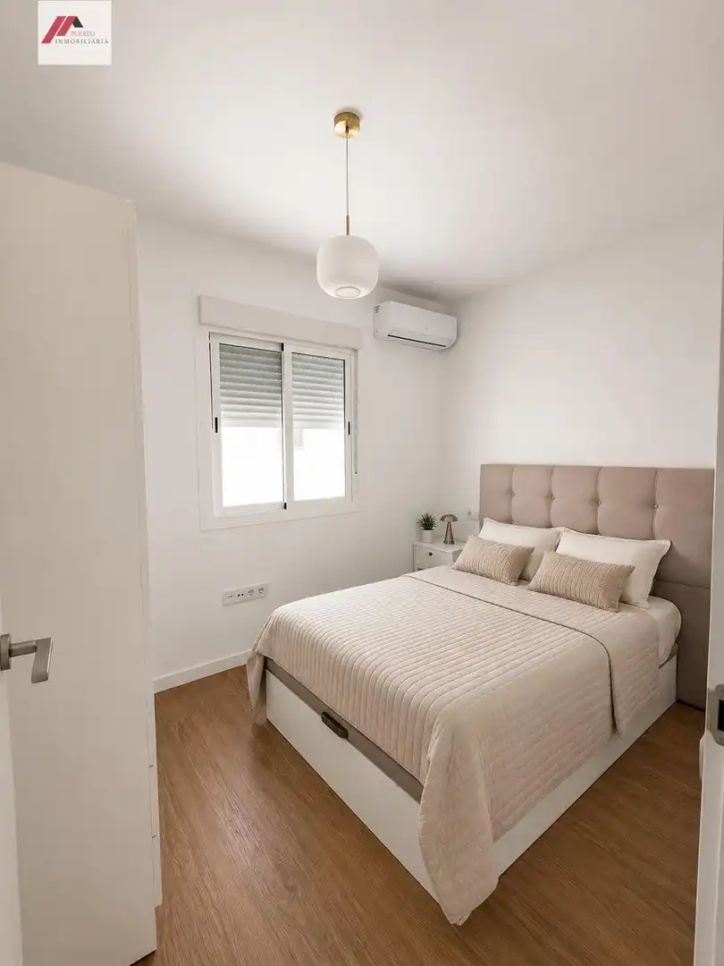 Bedroom of Flat for rent in El Puerto de Santa María  with Air Conditioner and Furnished