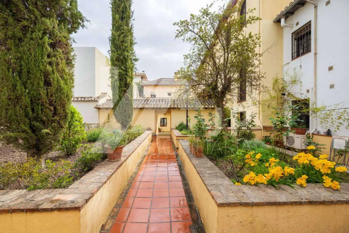 Garden of Duplexes for rent in Granada  with Heating, Furnished and Balcony