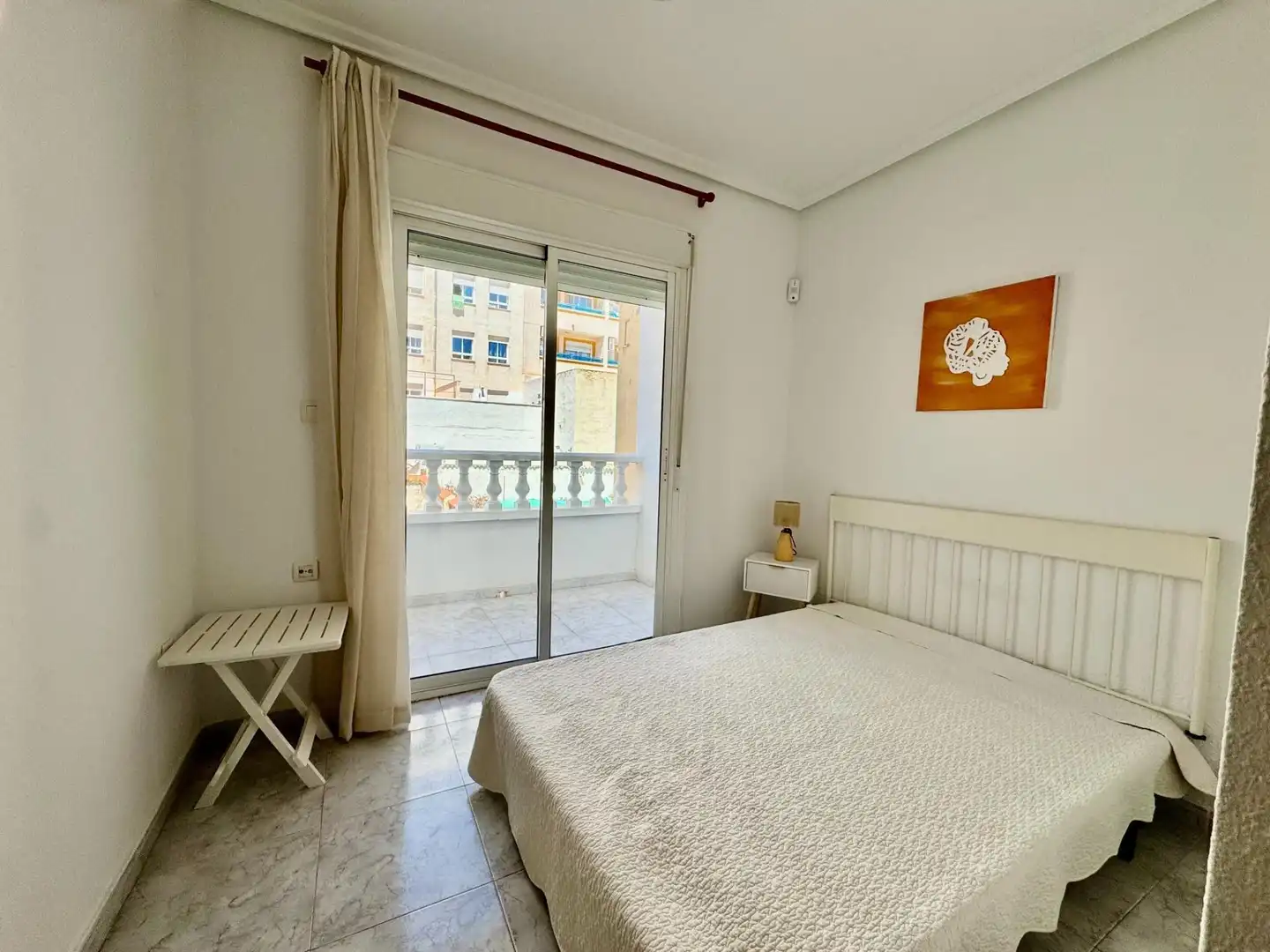 Dormitori de Apartament en venda en Torrevieja