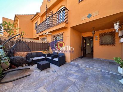 Jardí de Casa adosada en venda en Rincón de la Victoria amb Aire condicionat, Terrassa i Piscina