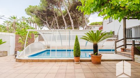 Foto 3 de Casa o chalet en venta en Carrer 19, La Pineda, Castelldefels