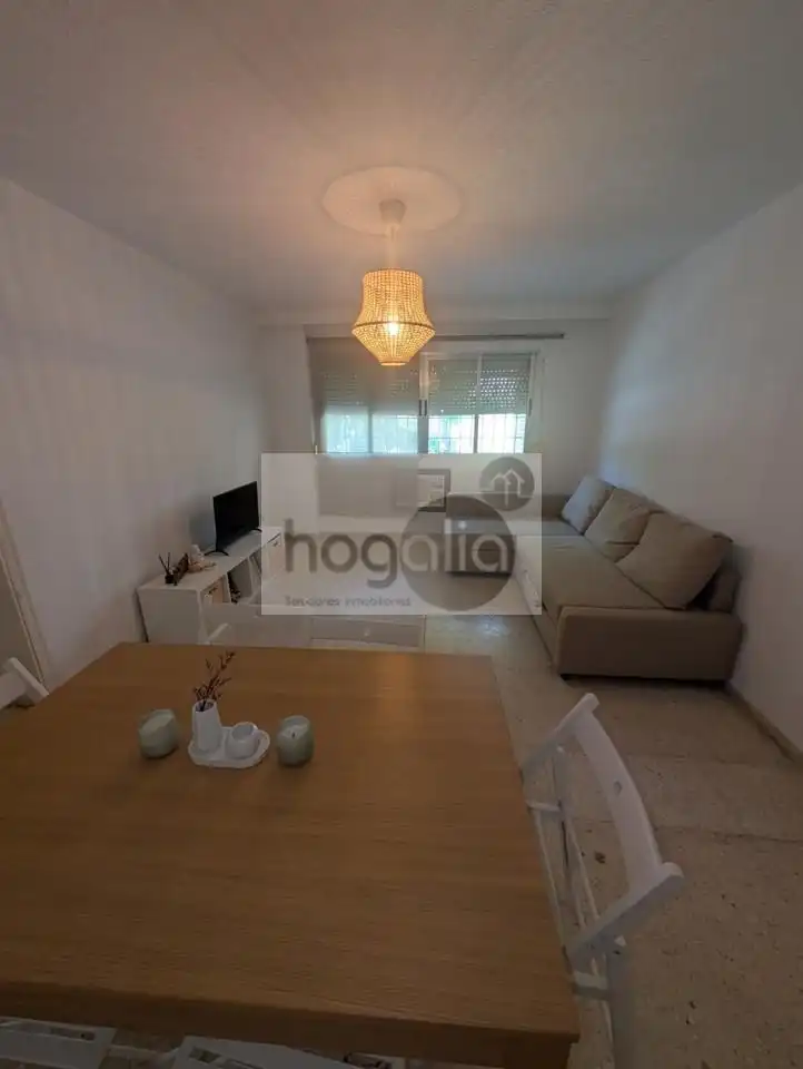 Sala de estar de Planta baja en venta en Sevilla con Amueblado