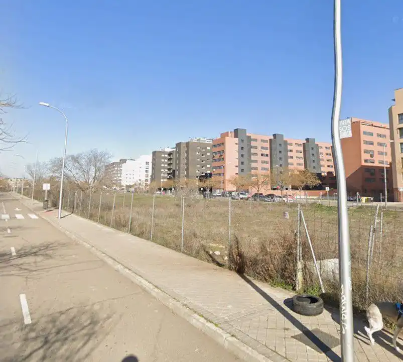 Außenansicht von Residential zum Verkauf in Villaverde