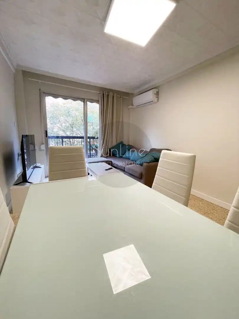 Wohnzimmer von Wohnung zum Verkauf in Valencia mit Klimaanlage, Möbliert und Balkon