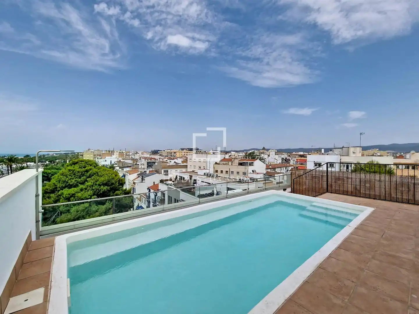 Piscina de Pis en venda en Vilanova i la Geltrú amb Aire condicionat, Calefacció i Terrassa