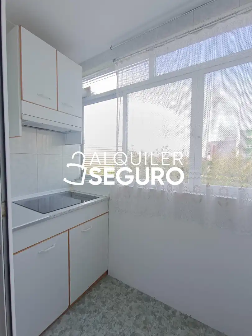 Flat for rent in Madrid  with Air Conditioner, Heating and Terrace