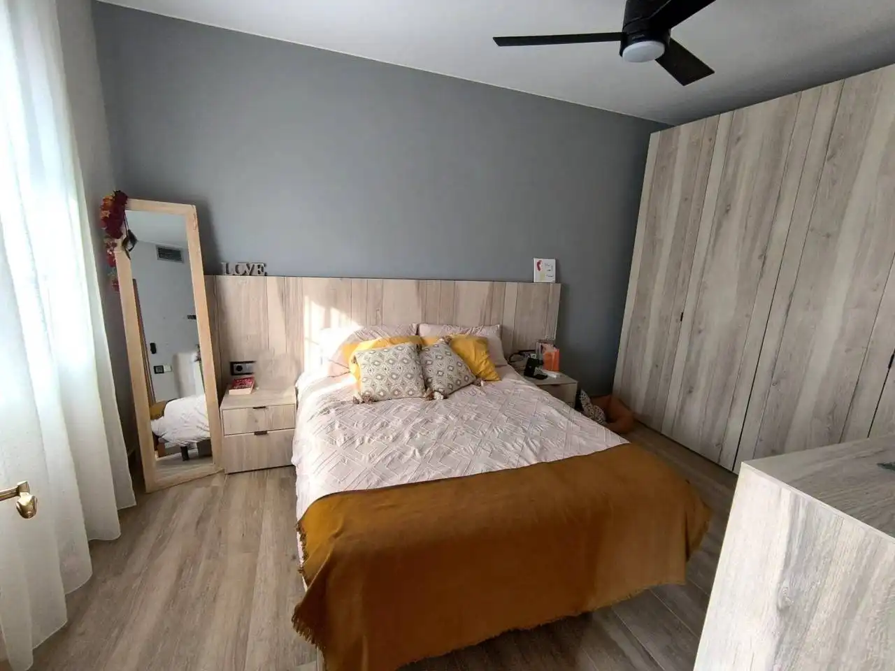 Habitación de Piso en venta en Terrassa con Aire acondicionado, Calefacción y Parquet