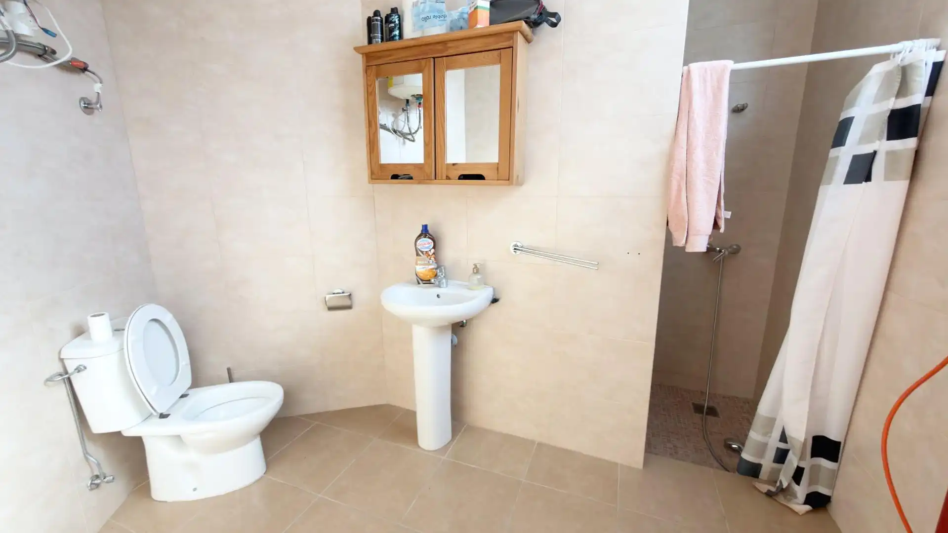 Bathroom of Industrial buildings for sale in Benidorm