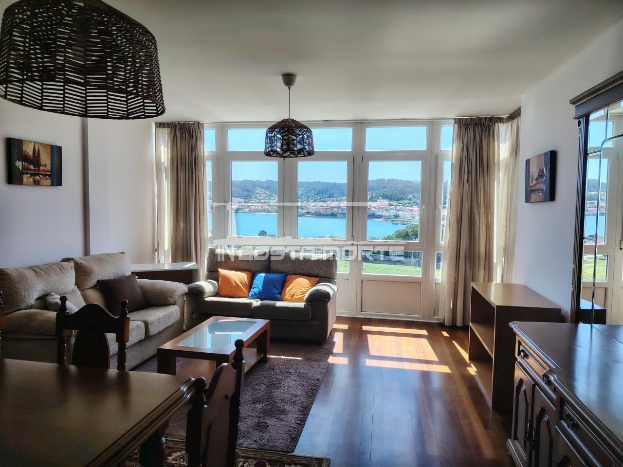 Sala de estar de Piso en venta en Cee con Calefacción, Trastero y Amueblado