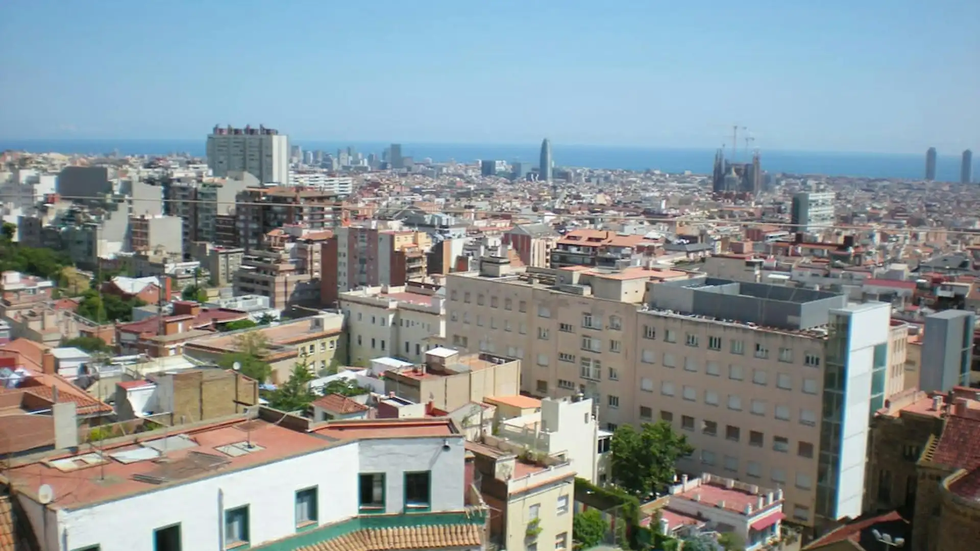 Vista exterior de Piso de alquiler en  Barcelona Capital con Lavadora y Se aceptan mascotas