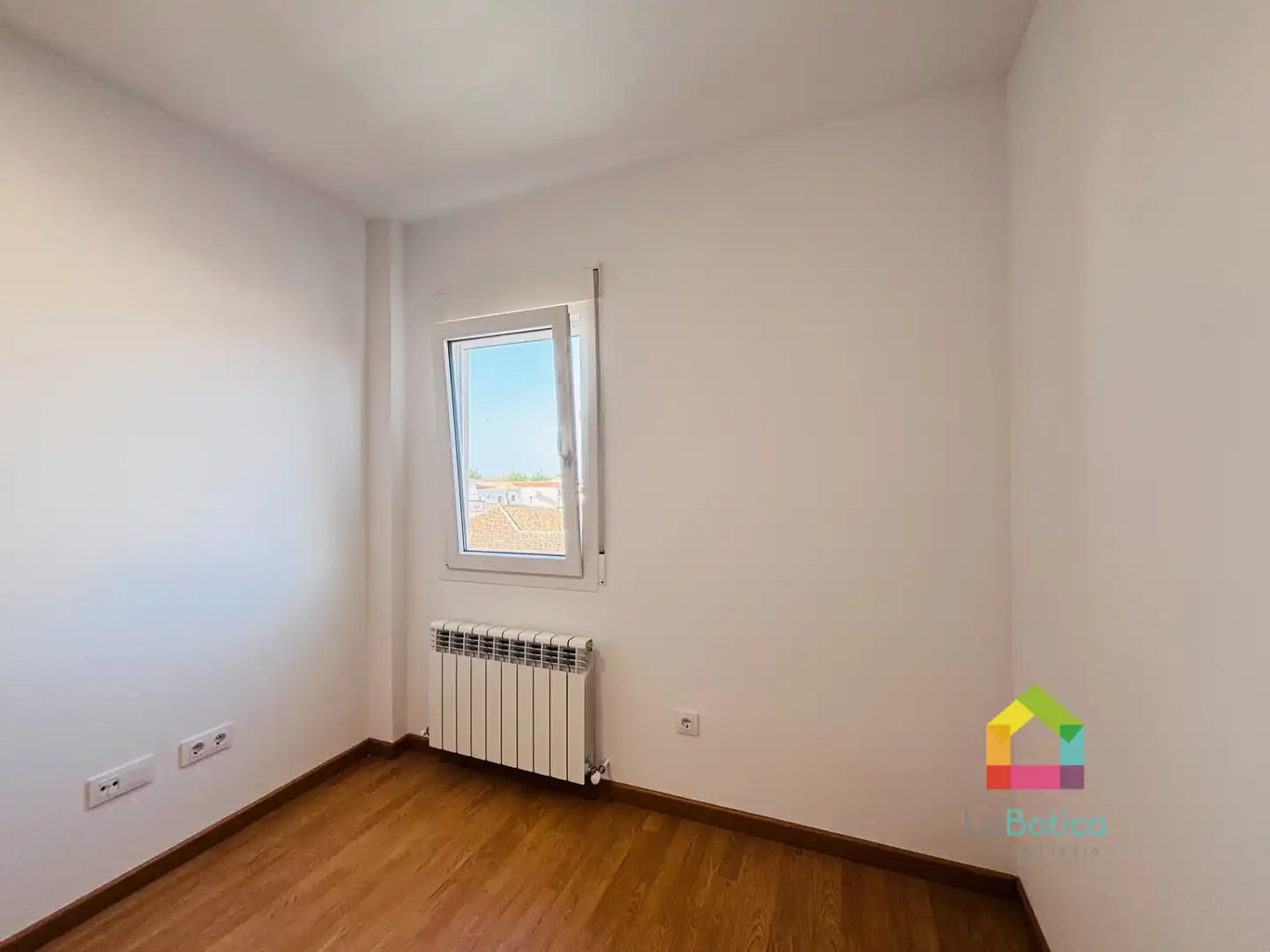 Bedroom of Flat for sale in Ajofrín  with Oven and Washing machine