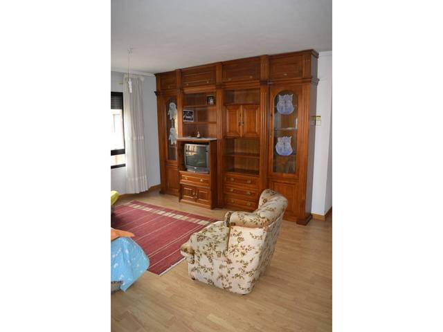 Piso en Alquiler en Calle Las Medulas en Las Eras de Renueva