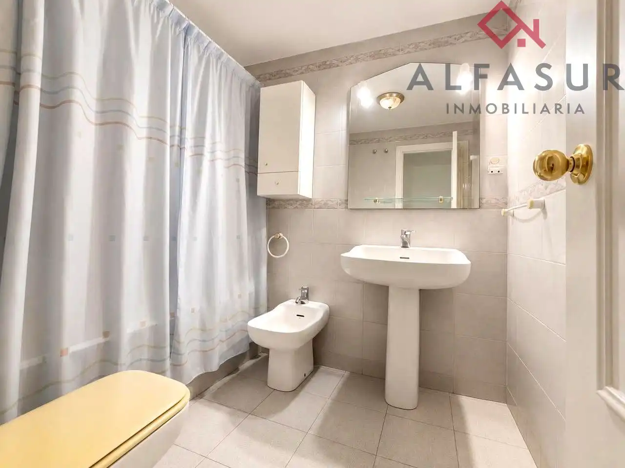 Baño de Piso en venta en Málaga con Aire acondicionado y Terraza