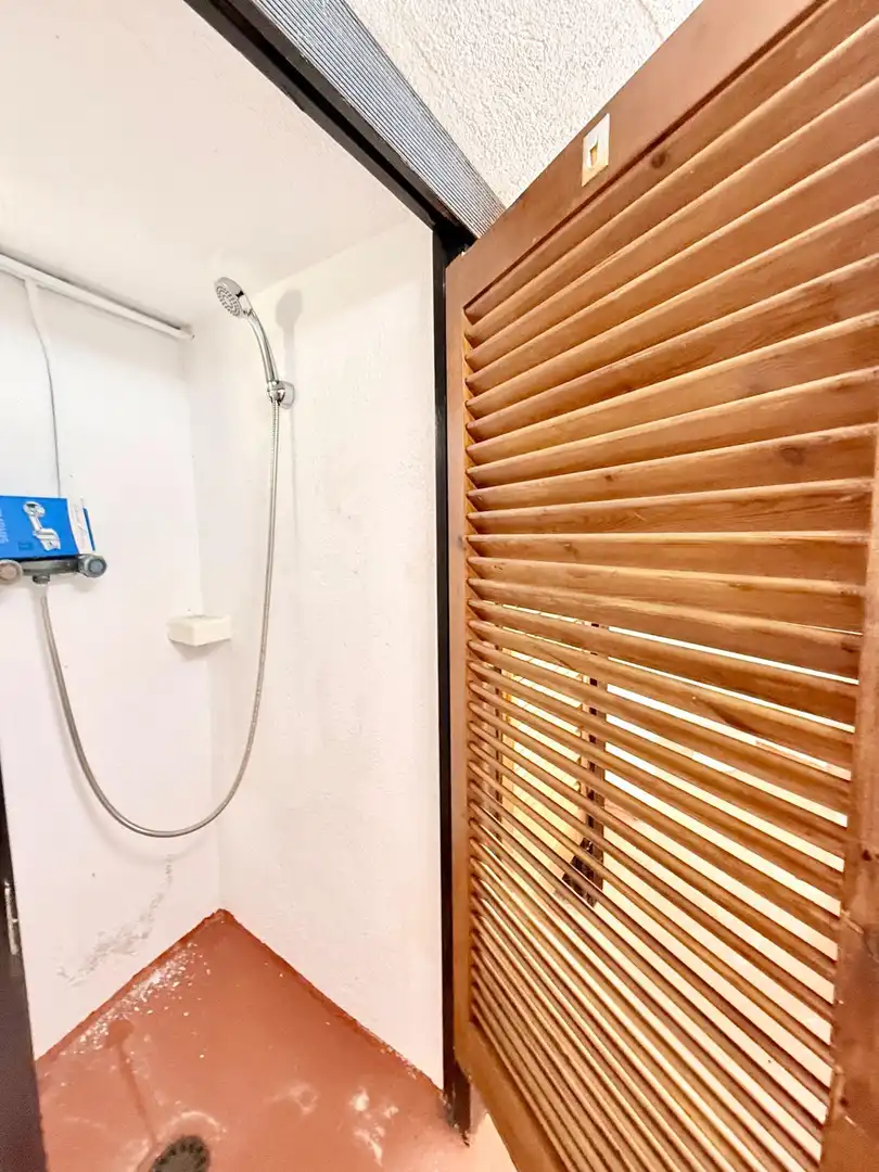 Badezimmer von Haus oder Chalet zum Verkauf in Calafell mit Klimaanlage, Heizung und Privatgarten