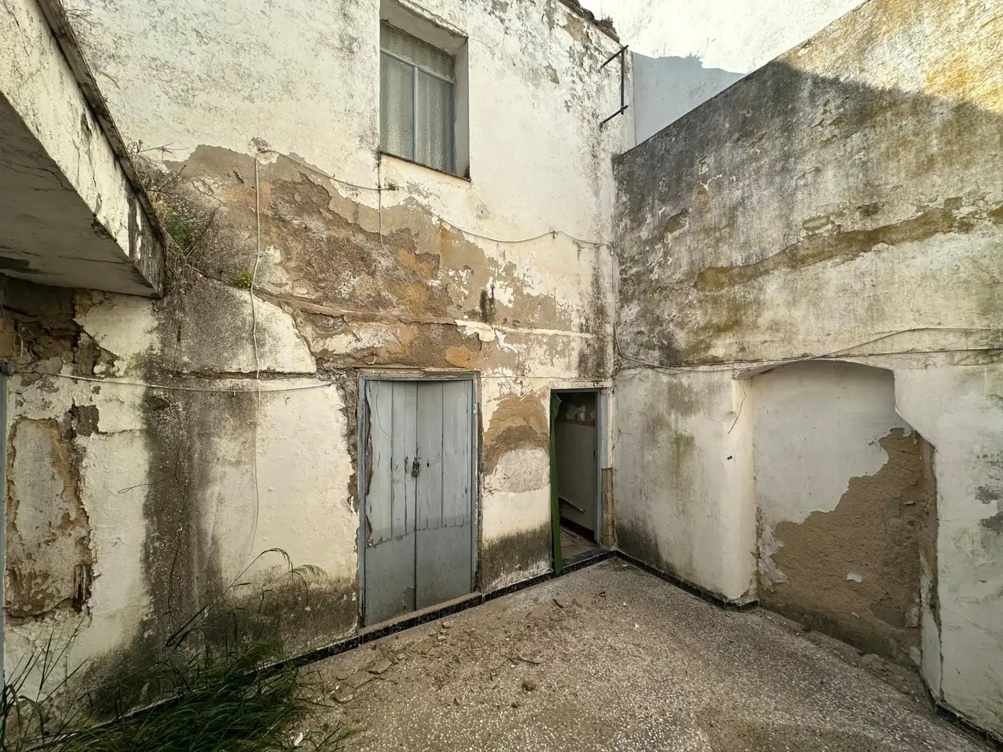 Außenansicht von Haus oder Chalet zum Verkauf in Marchena