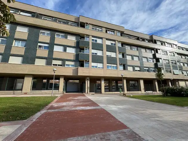 Moto in affitto a Calle Paula Montalt 11, imagen 15