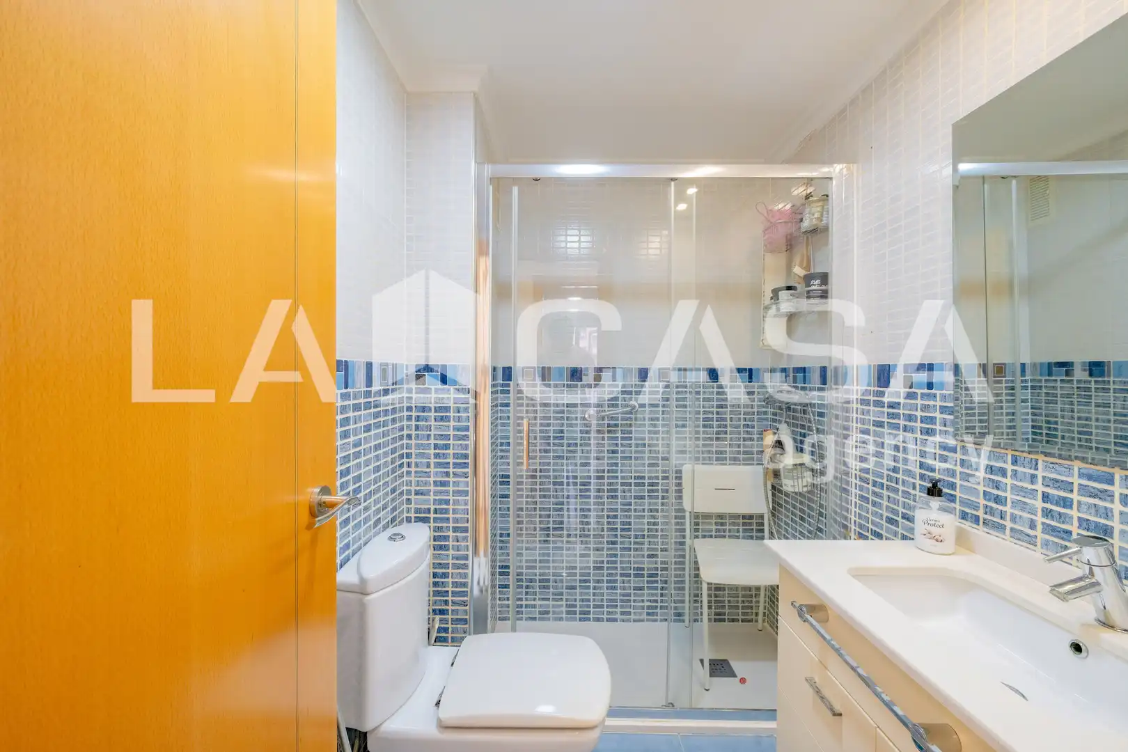Baño de Piso en venta en Valencia con Balcón