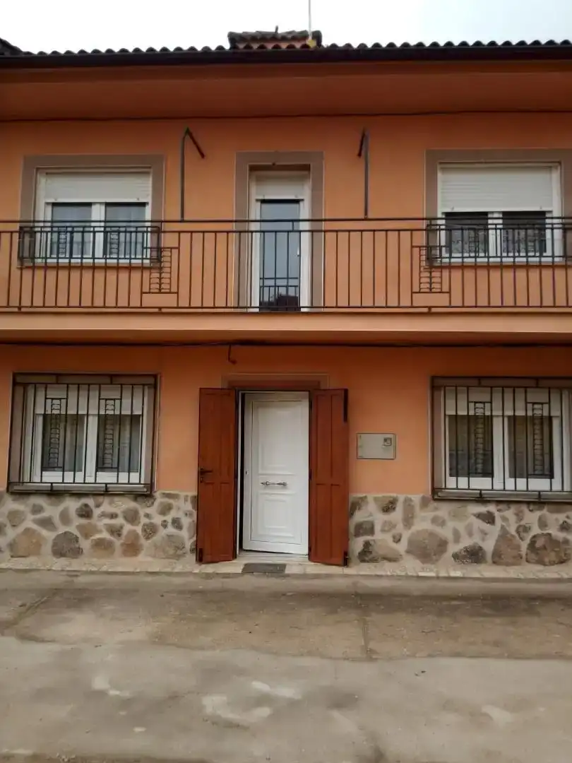 Vista exterior de Casa adosada en venta en Martiago con Trastero y Amueblado