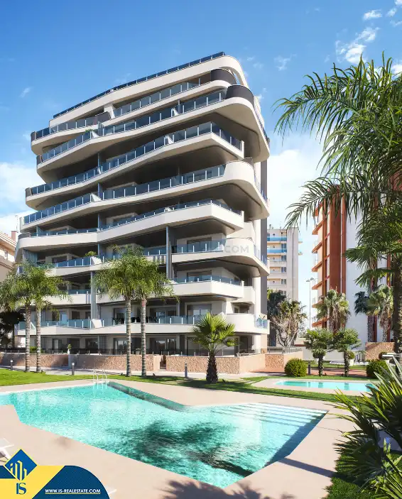Apartament amb piscina en venda a Puerto Deportivo