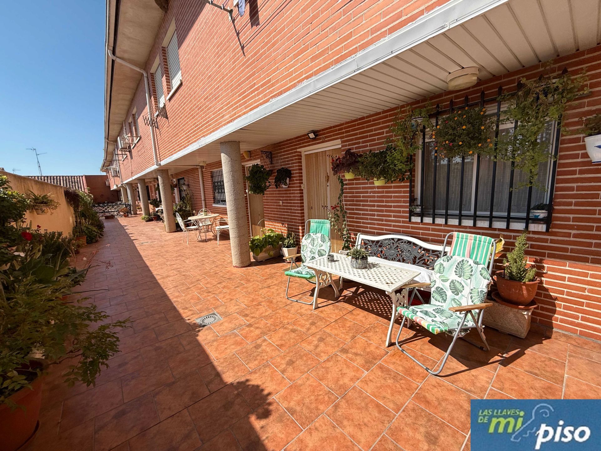 Terraza de Dúplex en venta en Nava del Rey con Calefacción, Terraza y Amueblado