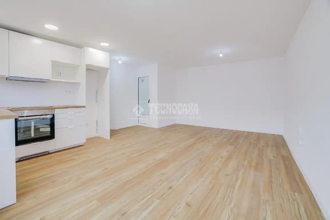 Habitación de Piso en venta en Terrassa con Balcón