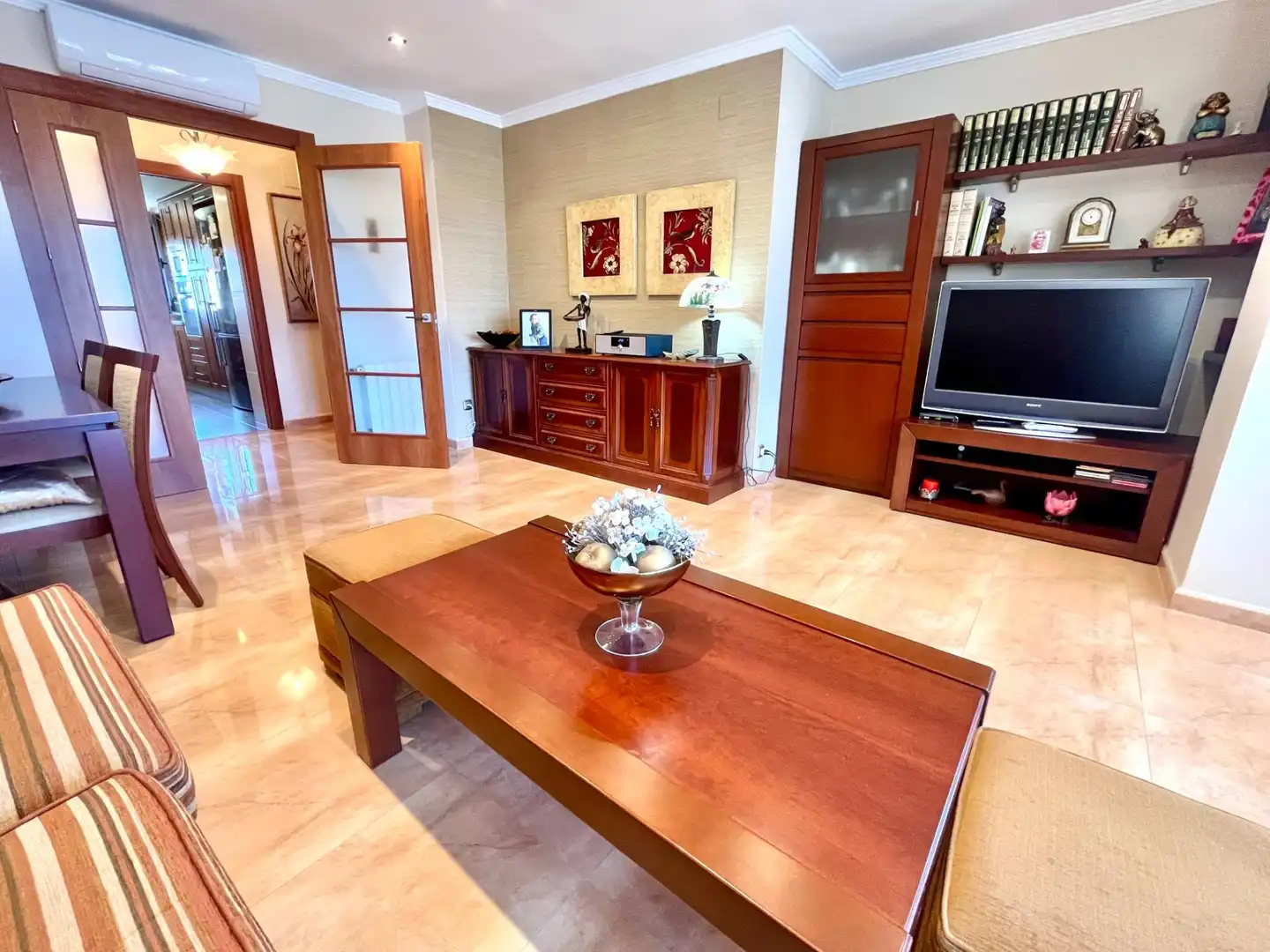 Sala de estar de Piso en venta en Alicante / Alacant con Aire acondicionado, Calefacción y Piscina comunitaria