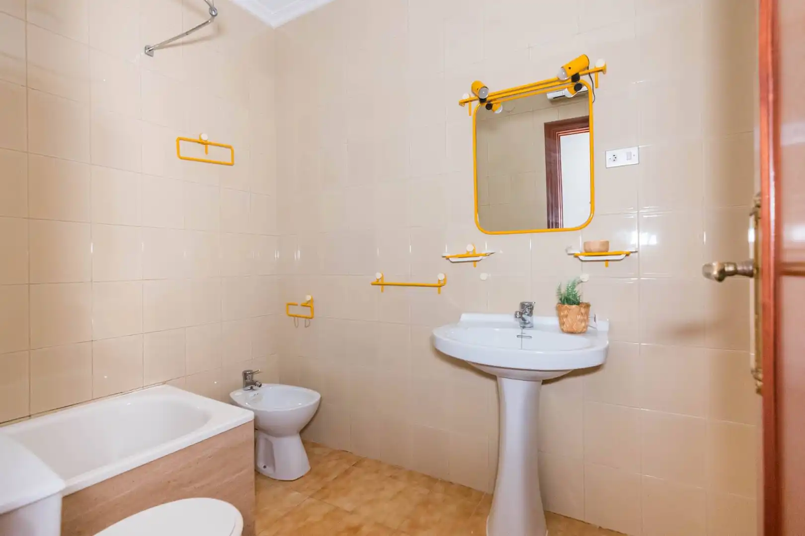 Bathroom of Houses for sale in Murcia  with Air Conditioner, Terrace and Storage room