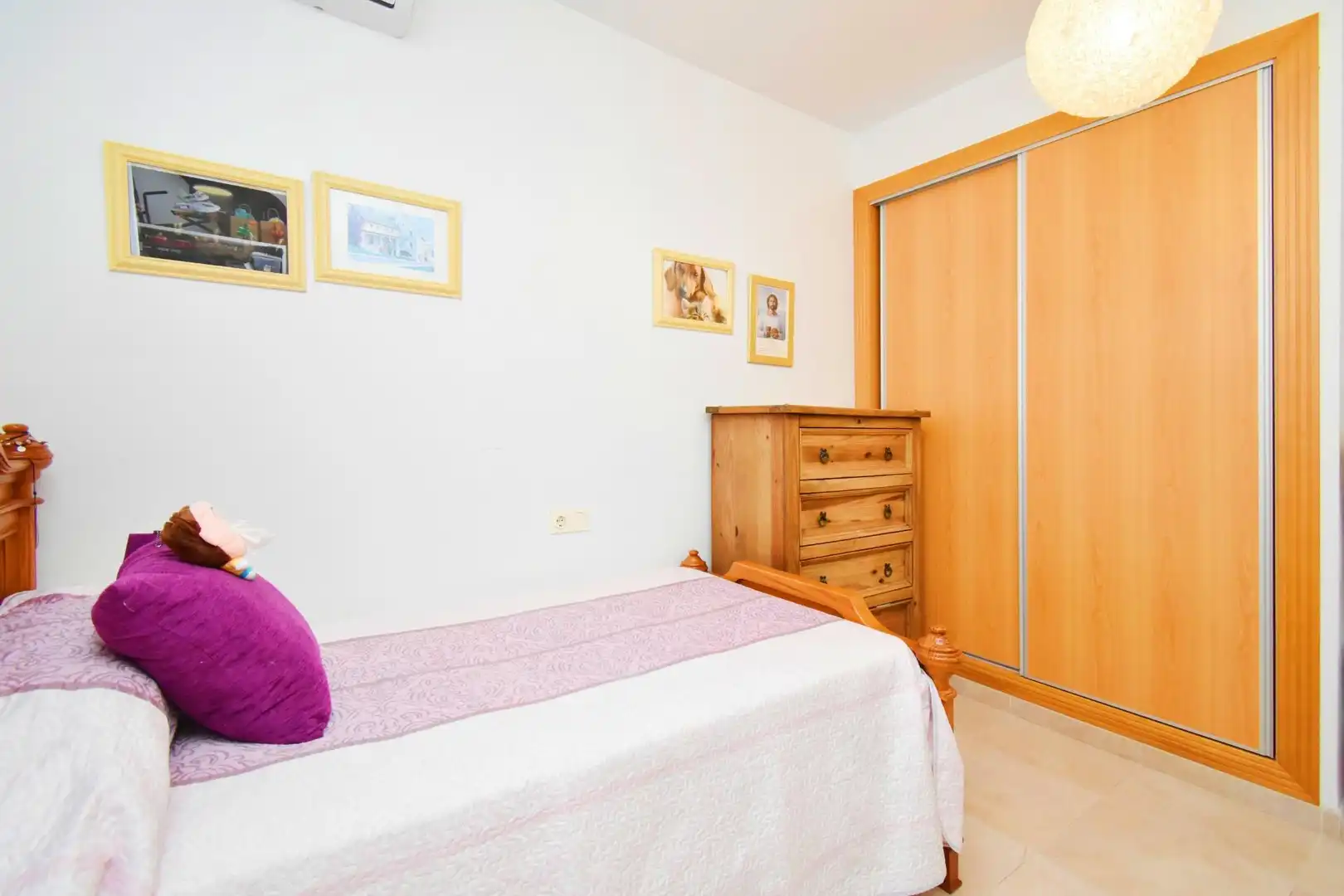 Dormitori de Casa o xalet en venda en Vícar amb Aire condicionat, Terrassa i Moblat