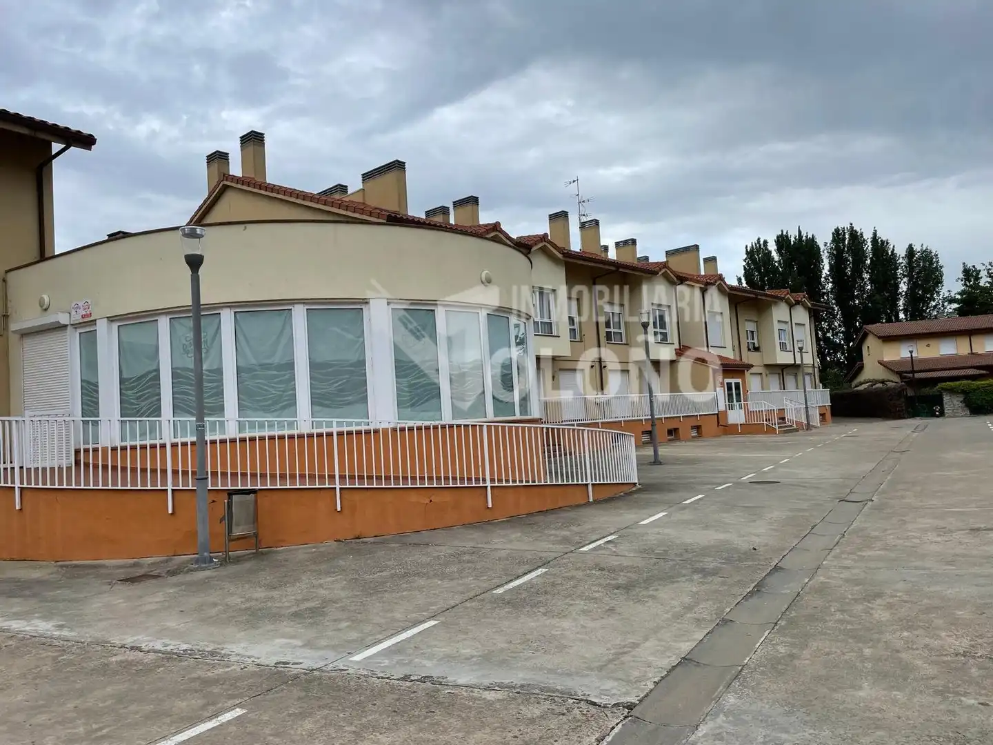 Exterior view of Duplexes for sale in Cuzcurrita de Río Tirón  with Heating, Furnished and Oven