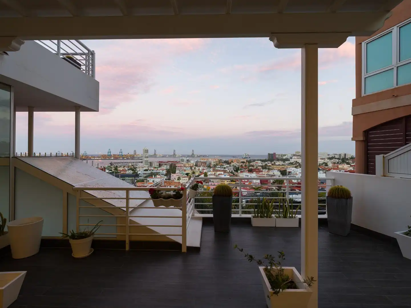 Terrassa de Casa adosada en venda en Las Palmas de Gran Canaria amb Jardí privat, Terrassa i Traster