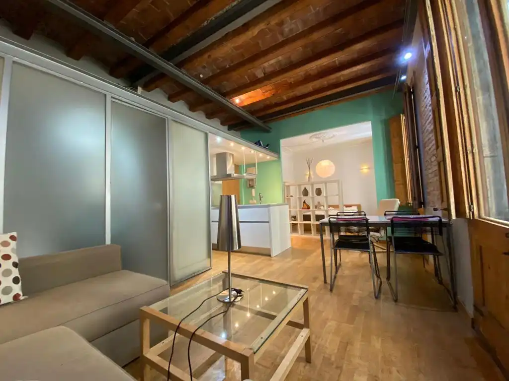 Living room of Study for rent in Barcelona  with Air Conditioner, Heating and Parquet flooring