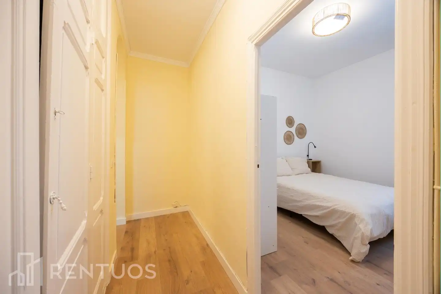 Schlafzimmer von Erdgeschoss zur Miete in Madrid mit Heizung, Parkett und Möbliert