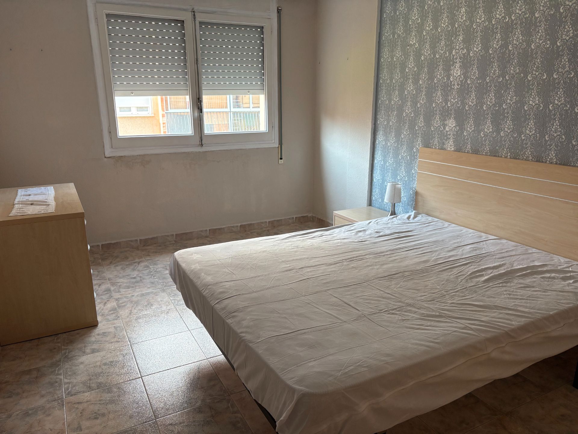 Schlafzimmer von Wohnung miete in Reus mit Möbliert, Ofen und Waschmaschine
