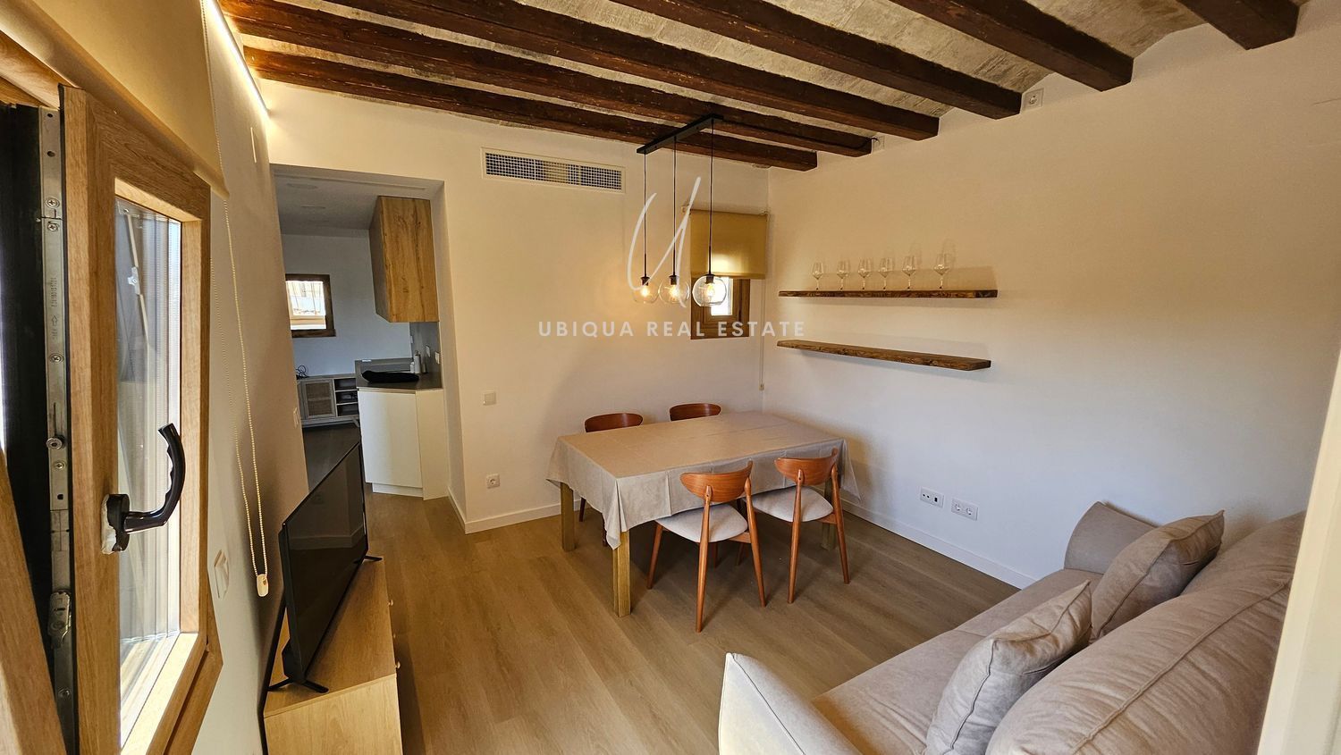 Dining room of Attic to rent in  Barcelona Capital  with Air Conditioner, Heating and Parquet flooring
