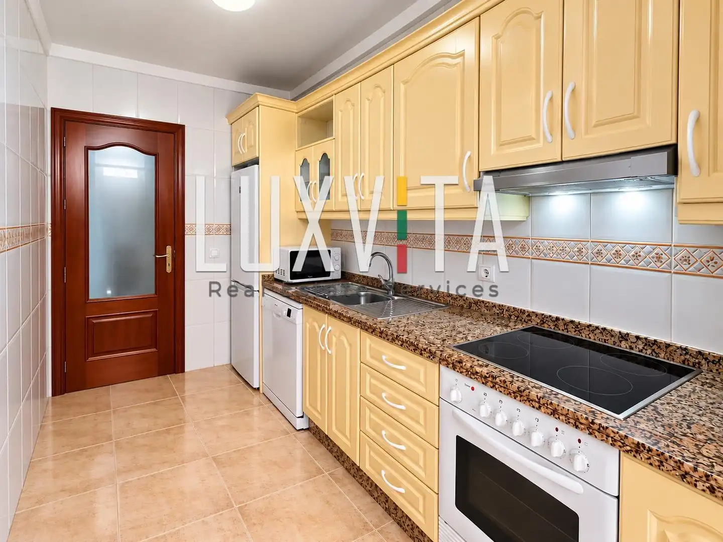 Kitchen of Flat for sale in Las Rosas