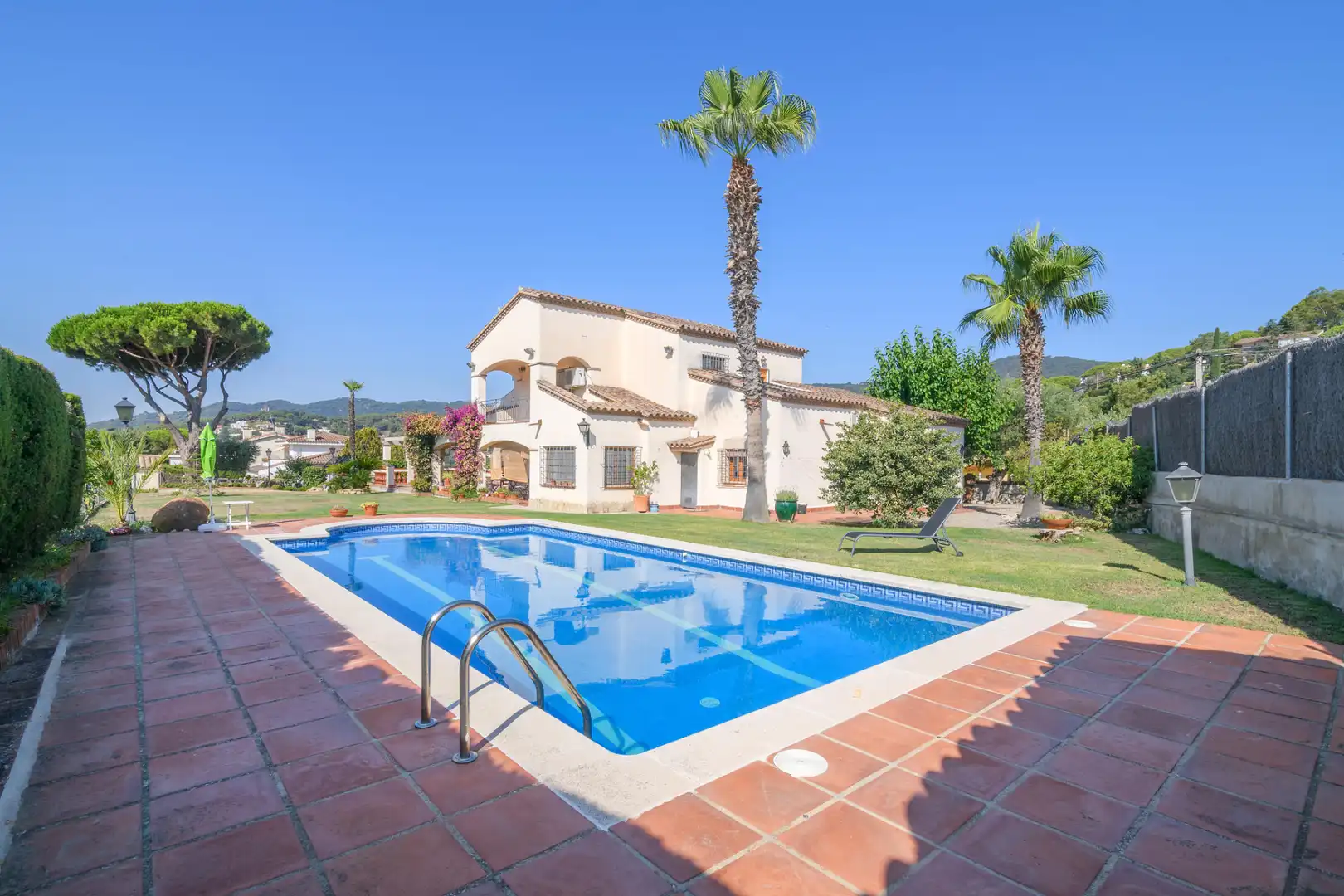 Swimming pool of Houses for sale in Cabrils  with Air Conditioner, Heating and Private garden