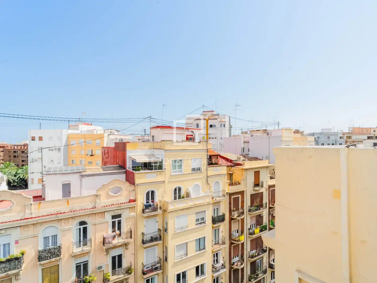 Vista exterior de Àtic de lloguer en Valencia amb Aire condicionat, Parquet i Terrassa
