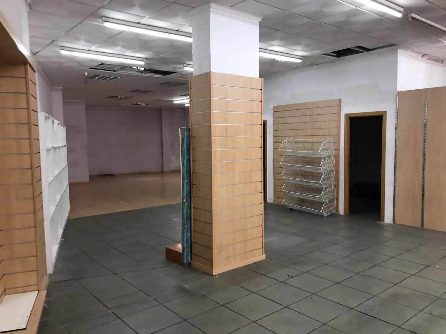 Gewerbefläche zur Miete in Avinguda de València, imagen 4