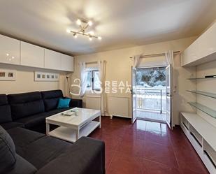 Exterior view of Flat for sale in  Madrid Capital  with Terrace