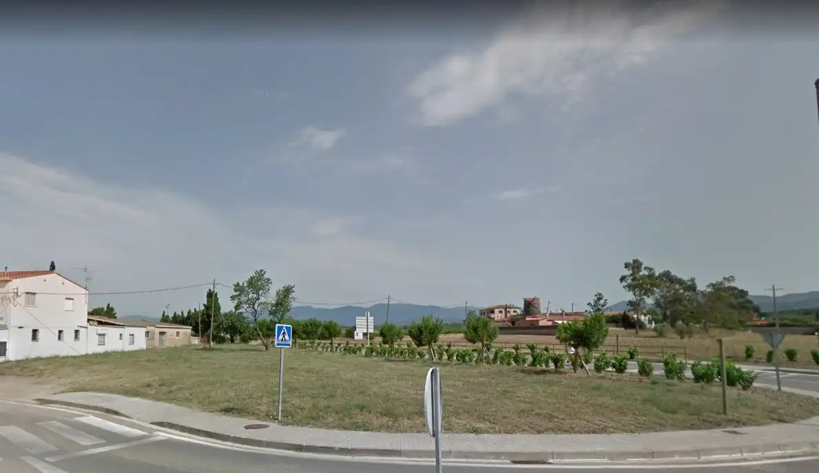 Lands and plots for sale in Garriguella