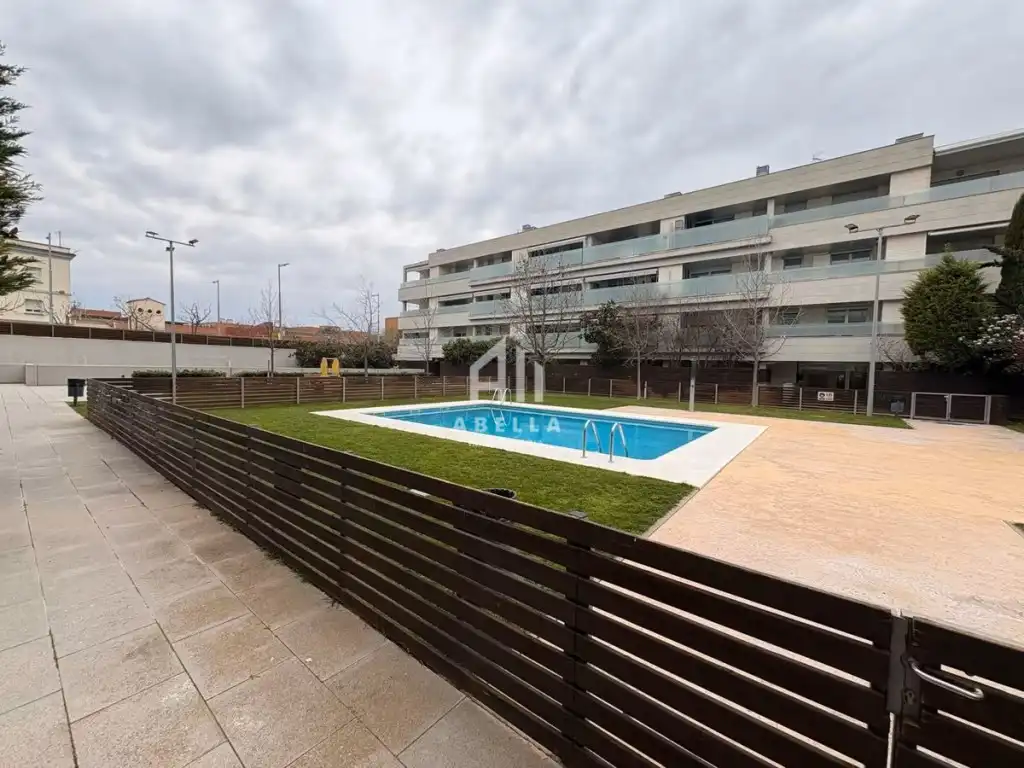 Piscina de Planta baixa en venda en Lleida amb Aire condicionat, Jardí privat i Terrassa
