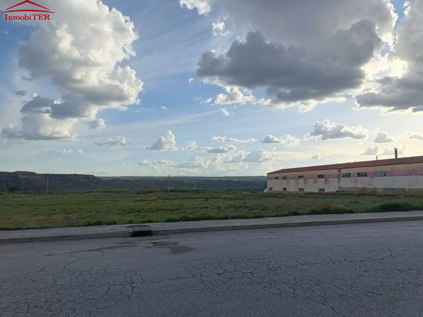 Terreny industrial en venda en Teruel