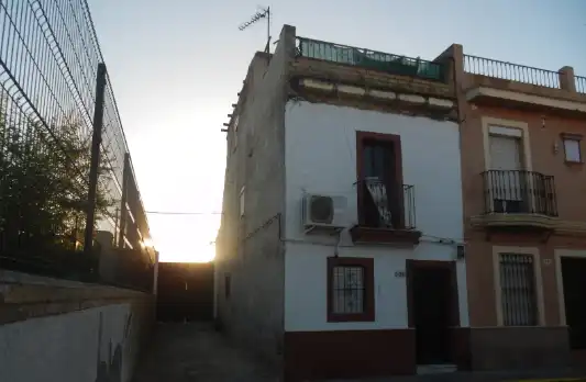Flat for sale in Calle Lazaro Rivas 100