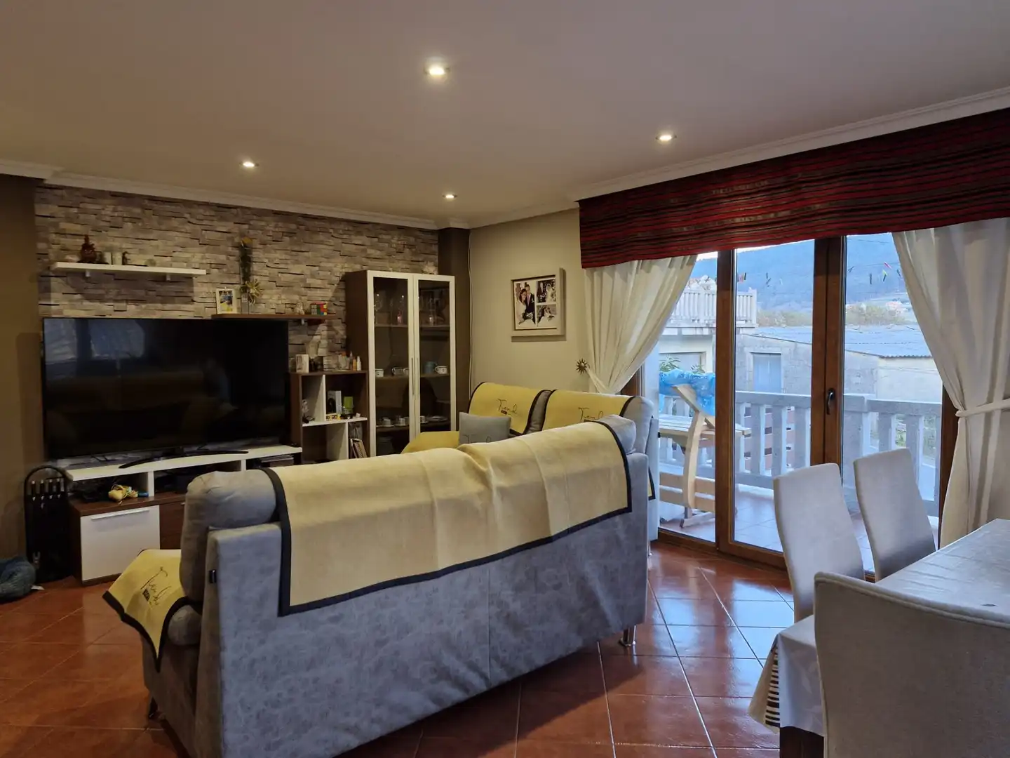 Sala de estar de Casa o chalet en venta en Sanxenxo con Calefacción, Jardín privado y Terraza